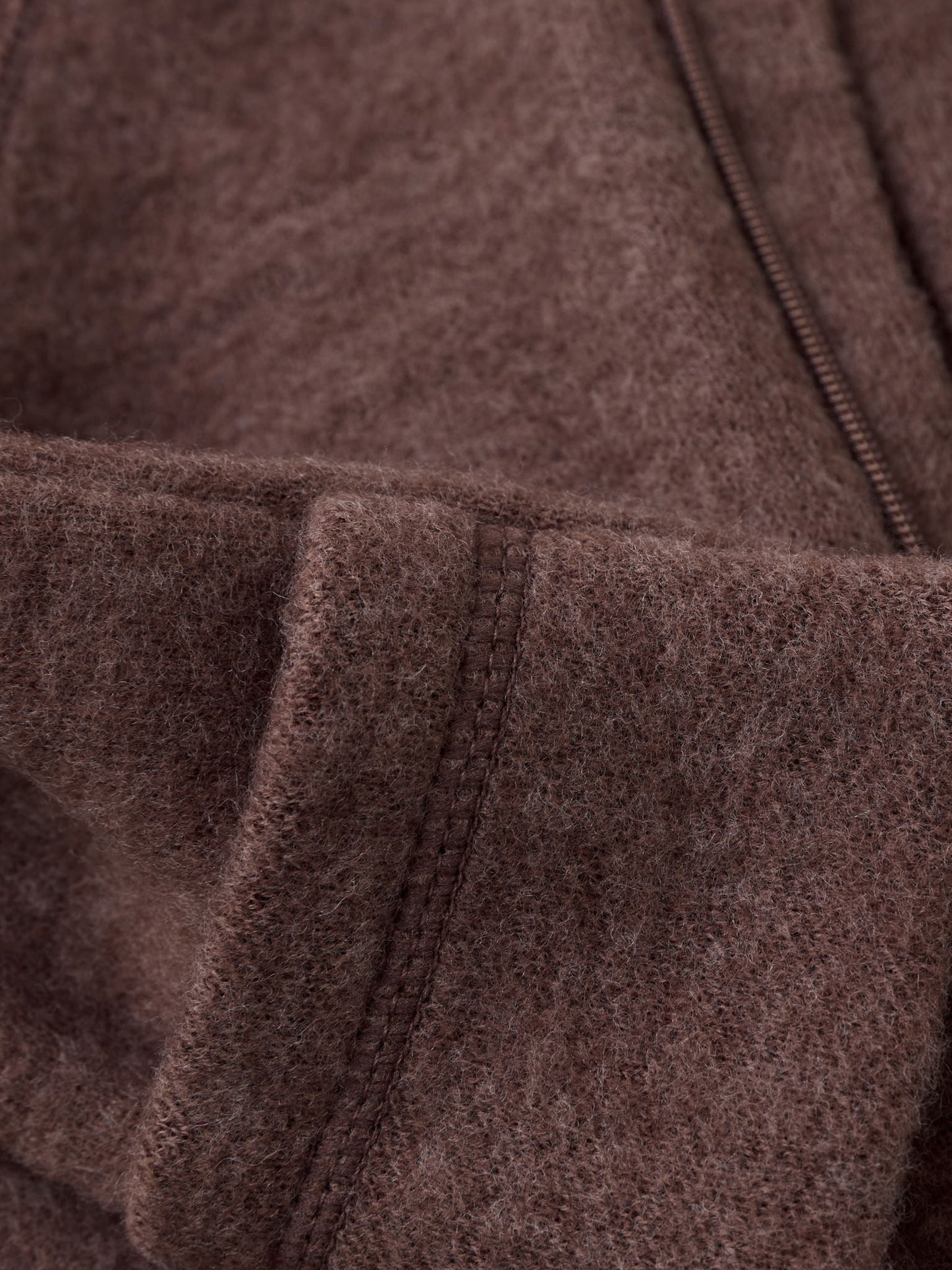Baby Jumpsuit aus extra weicher Wolle in 3 verschiedenen Farben