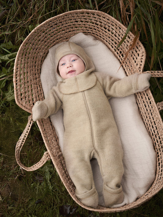 Baby Jumpsuit aus extra weicher Wolle in 3 verschiedenen Farben