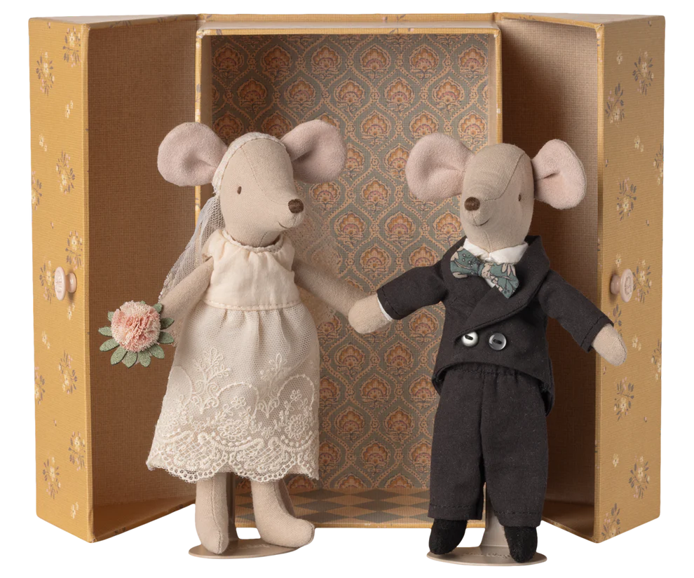 Maileg - Maus Brautpaar mit Schrank