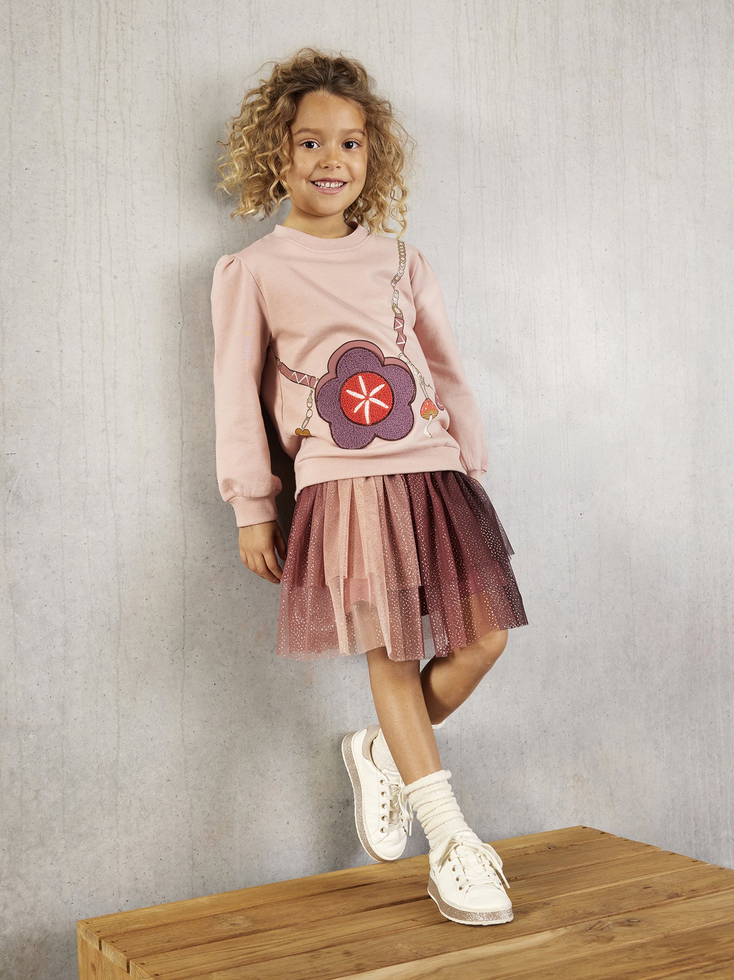 Minymo Sweatshirt mit dekorativem Print und aufgesetzter Tasche