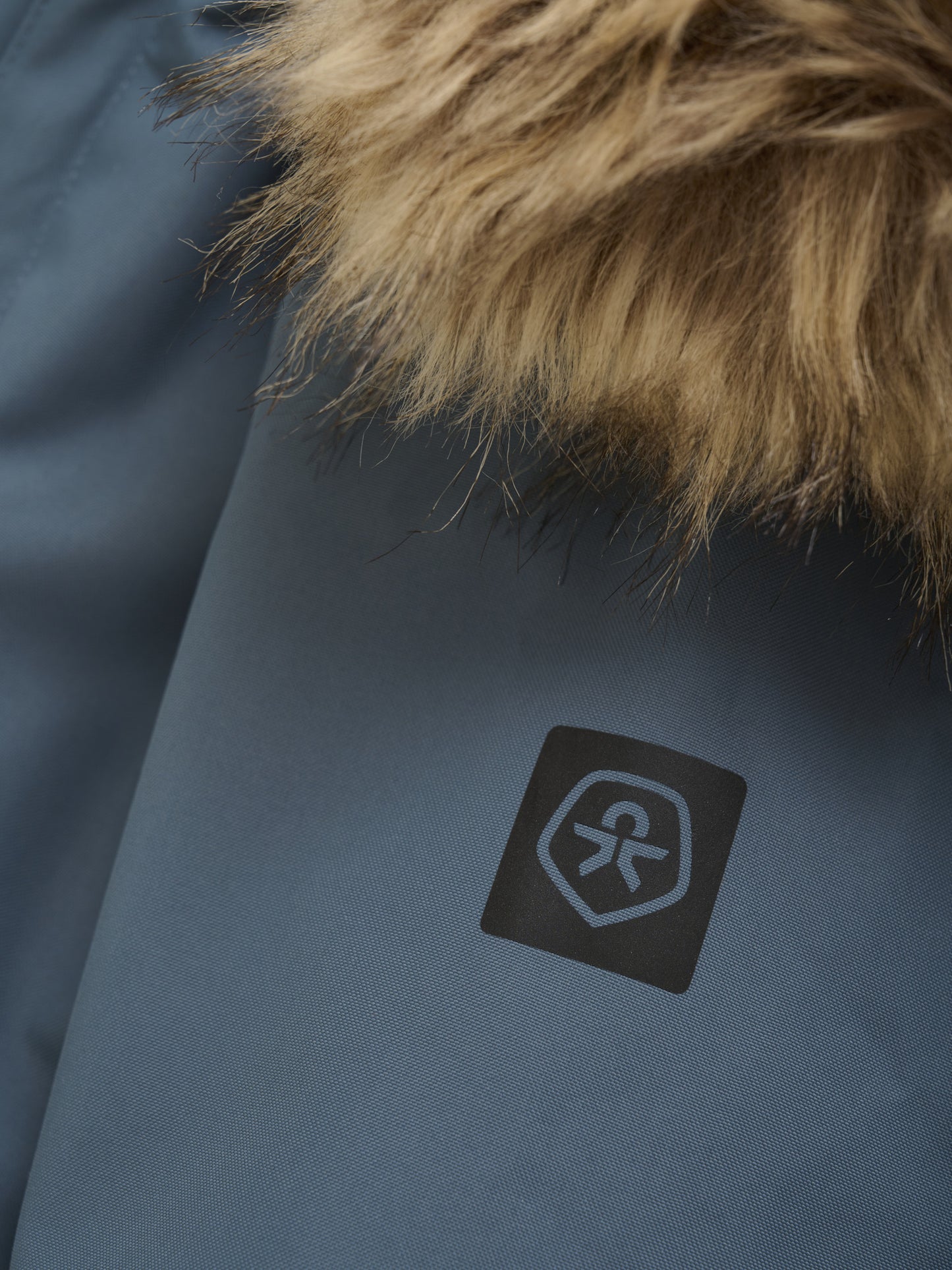 Schneeanzüge mit Fake Fur Kragen in 2 tollen Farben